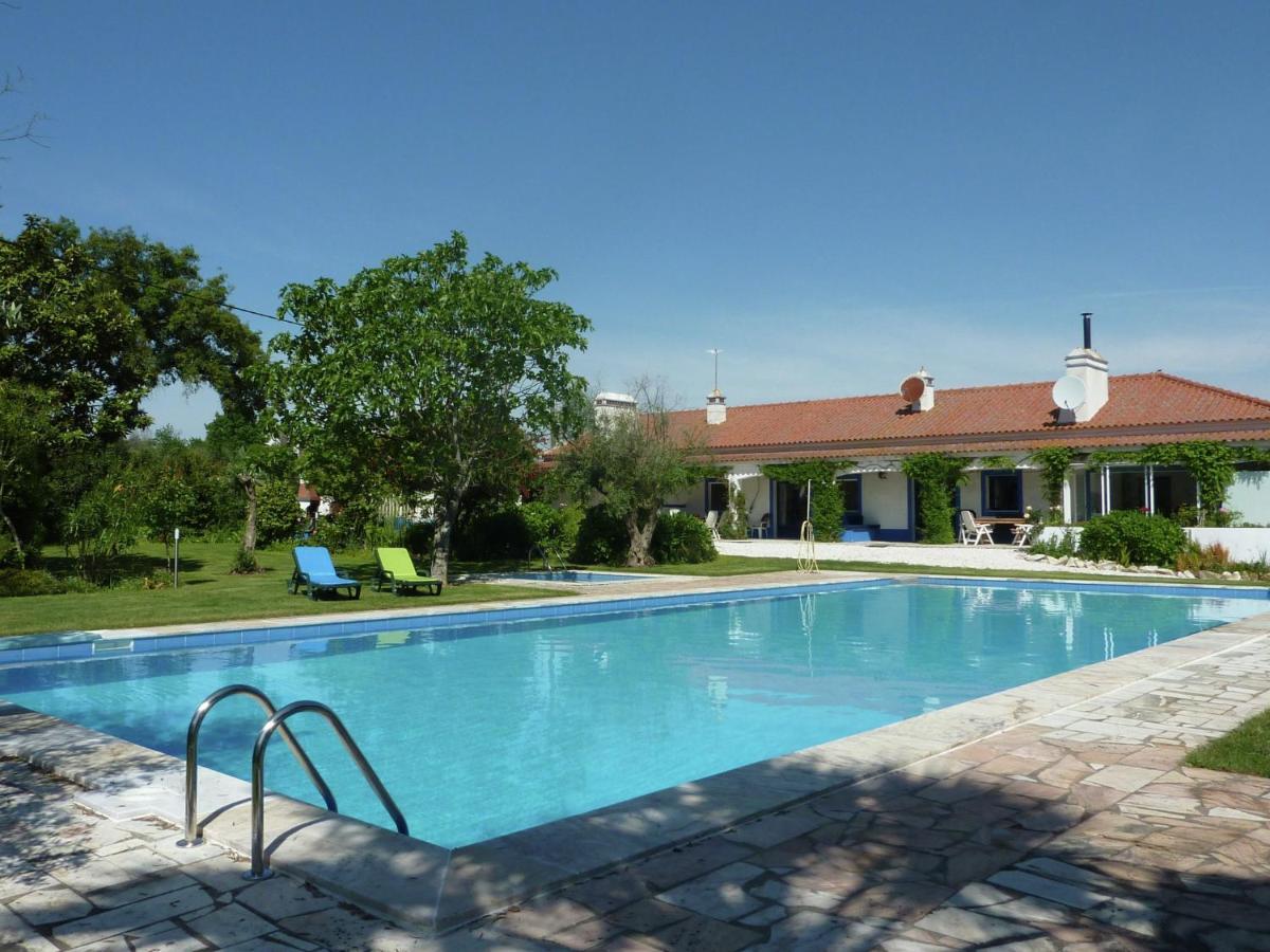 Inviting Holiday Home In Montemor O Novo With Pool Buitenkant foto