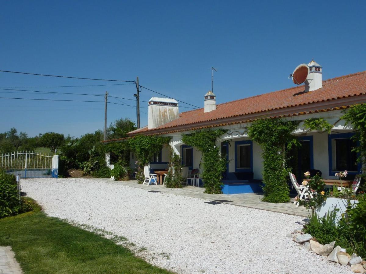 Inviting Holiday Home In Montemor O Novo With Pool Buitenkant foto